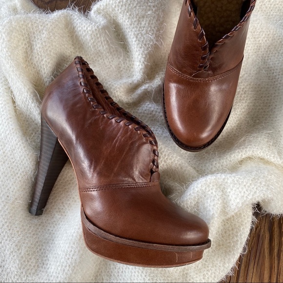 UGG Shoes - Ugg Jamison Bootie Platform Leather Heel 7.5